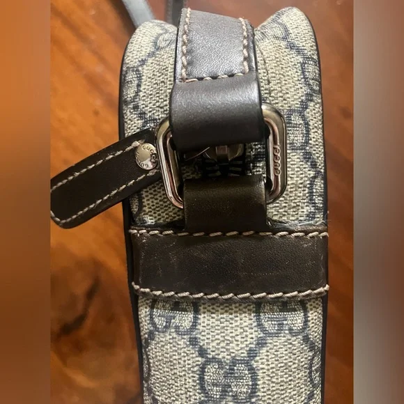 Authentic Gucci Supreme Dark Navy Crossbody bag - Picture 10 of 15